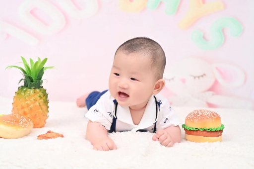 宁德宝宝眼角红血丝